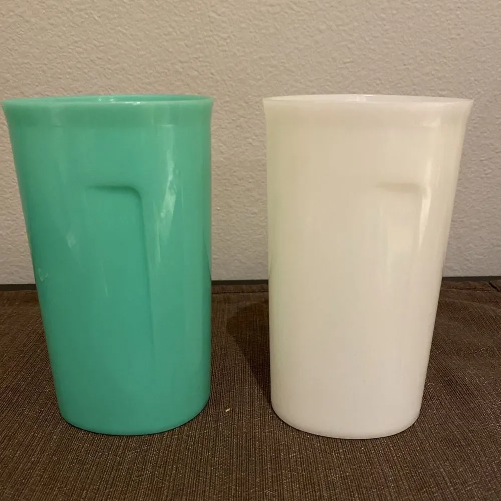Lot of 2 Tupperware Vintage Sweet Syrup Containers #640 Jadeite White NO‎ LIDS